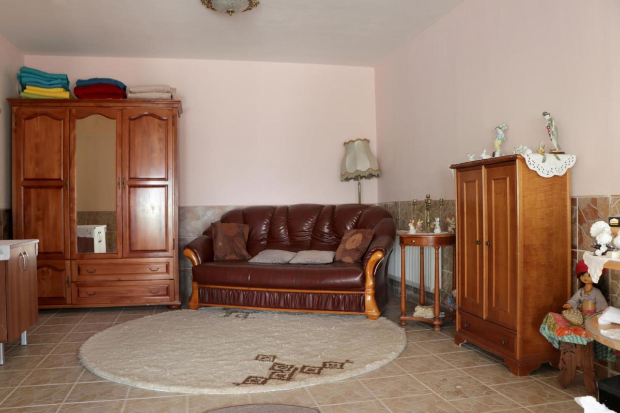 Villa Nora 알베나 외부 사진