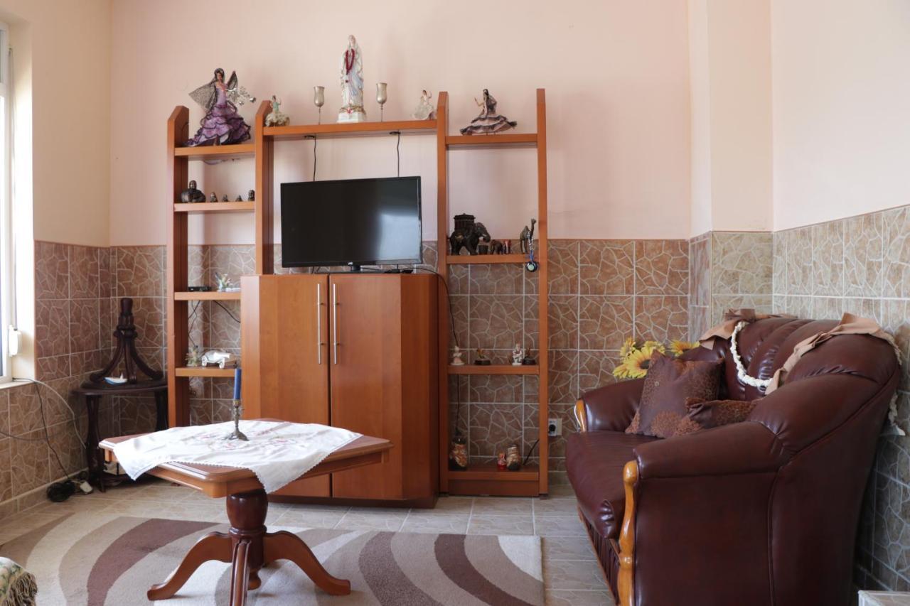 Villa Nora 알베나 외부 사진